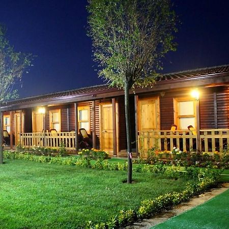 Huzur Motel Cinarcik Exterior photo